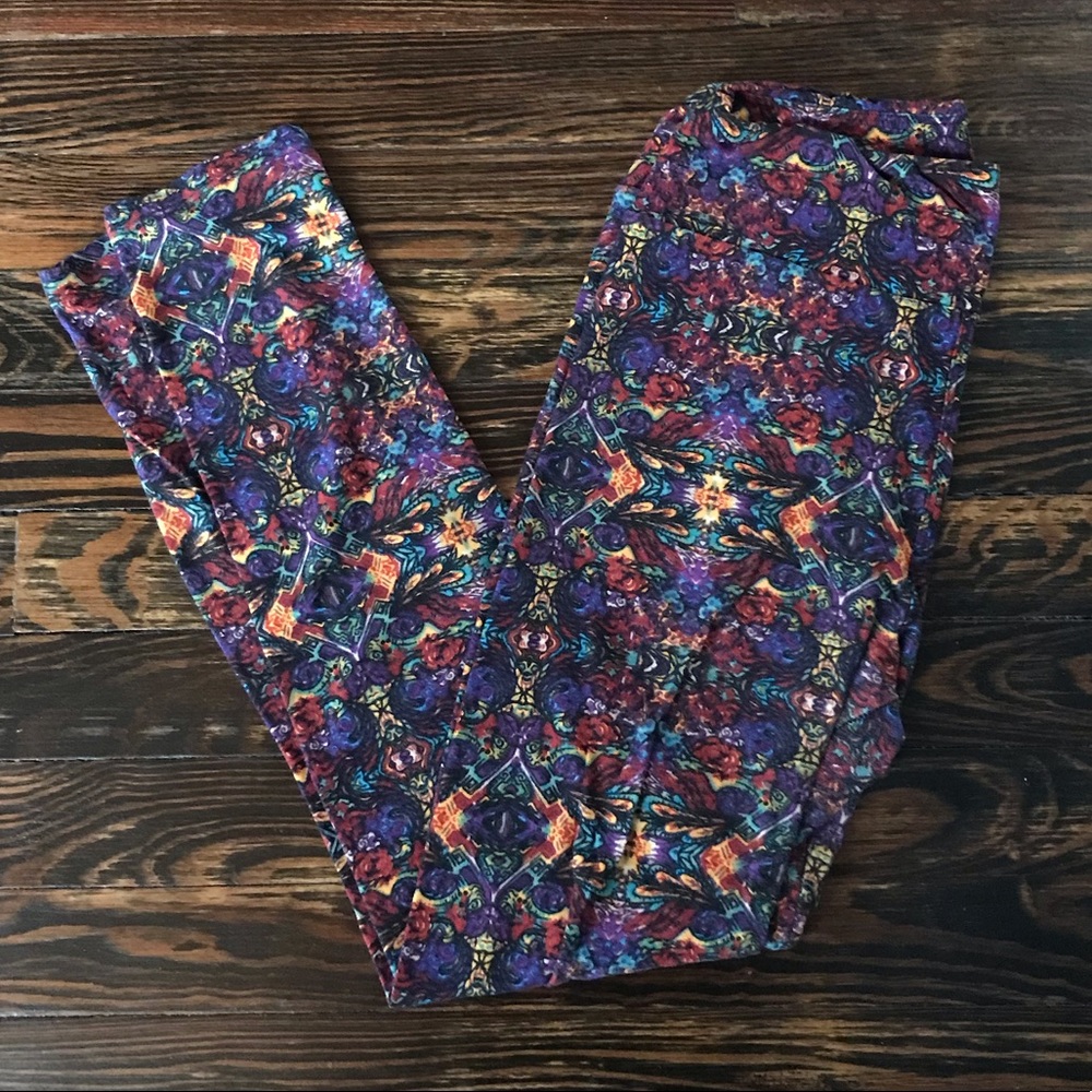 🔥HOT $5 SALE🔥 Leggings OS